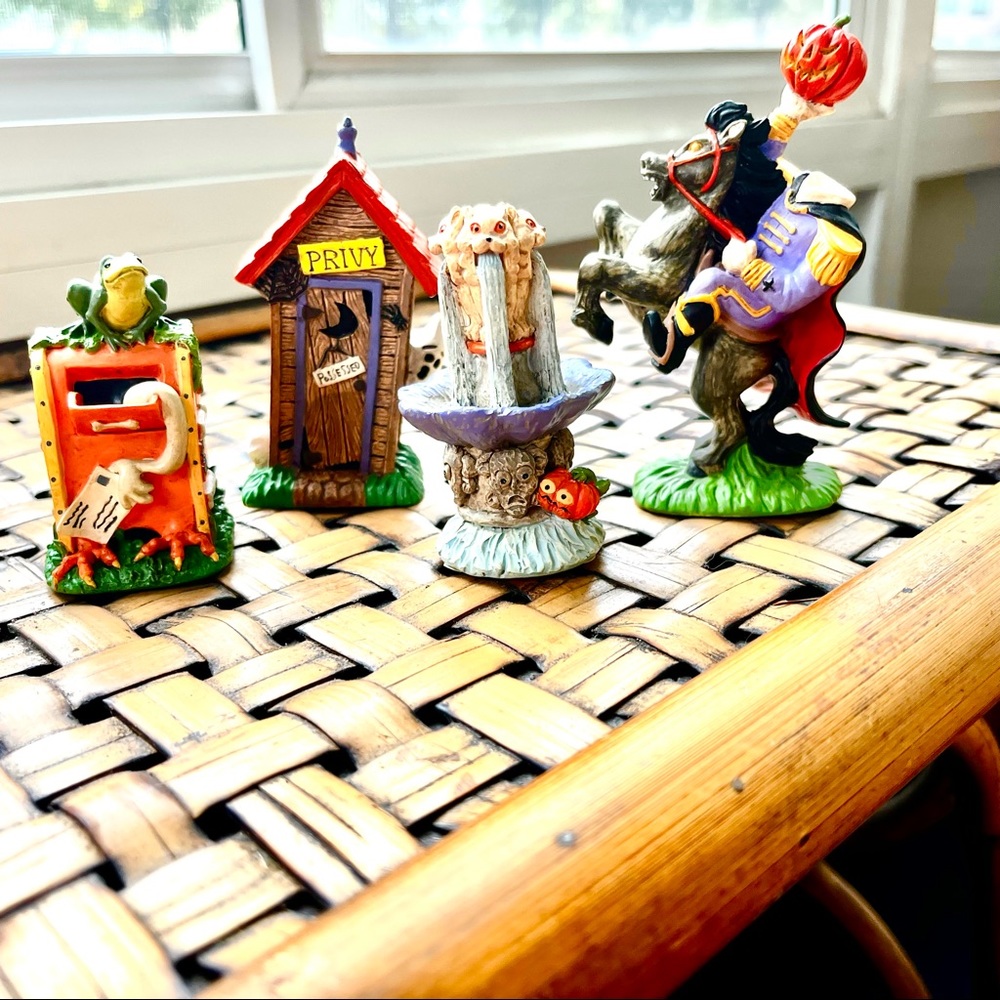 Retired Midwest Cannon Falls Creepy Hallow figurines.